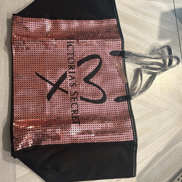 Victoria's Secret Pink Sequin Heart Tote - Picture 6 of 6